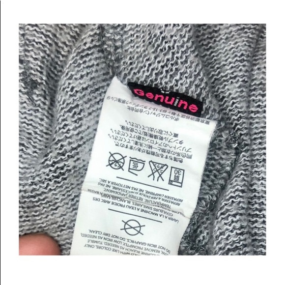 Women’s Volcom Heather-Gray Zip-Up Hoodie w/ a Raised Neck - Picture 13 of 16